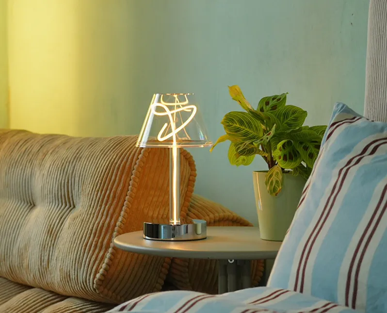 Hangke Innovative Decorative Lighting Dora Lamp Residential