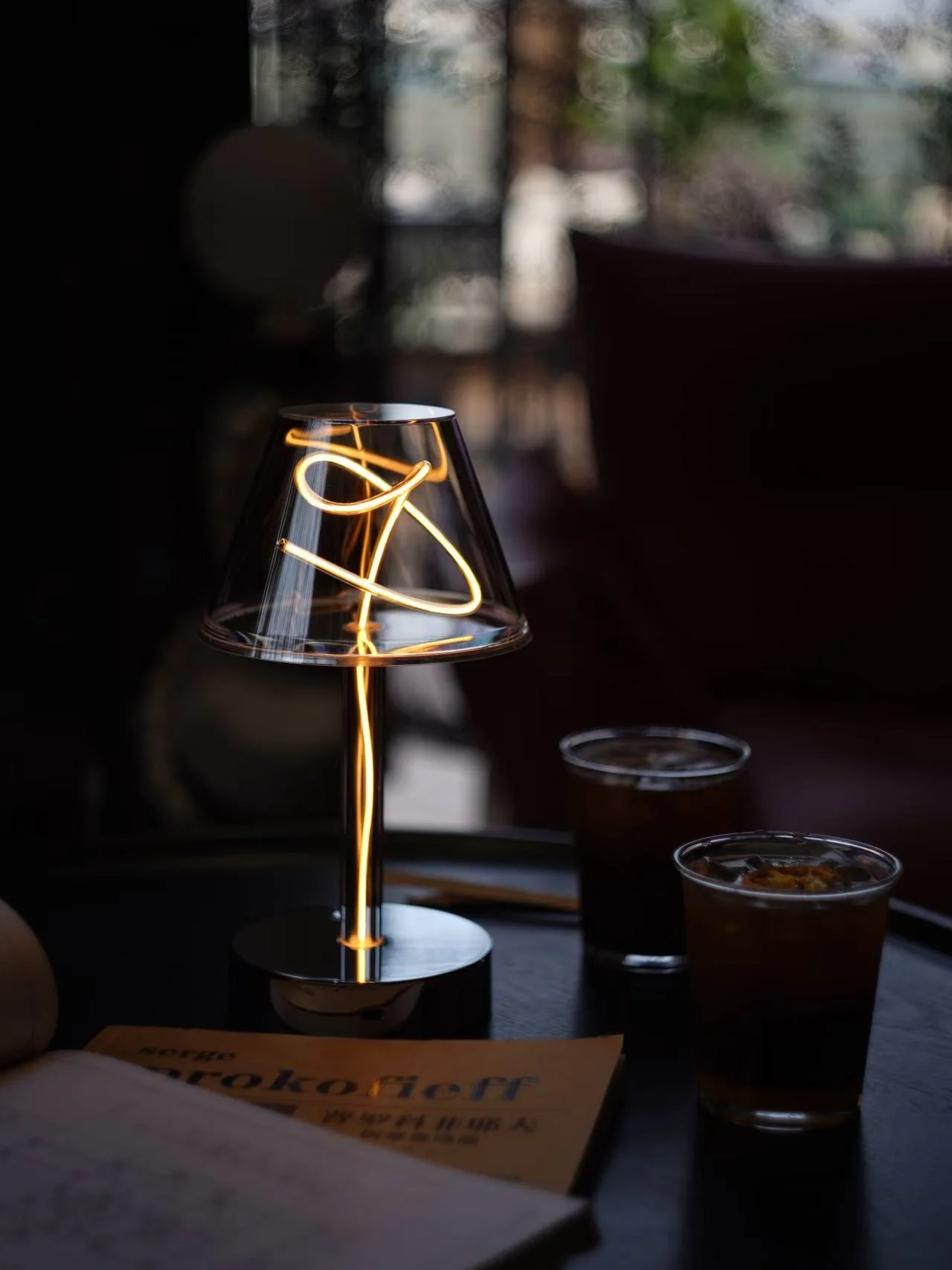 Dora Cordless Lamp Ambient Lighting for High-end feeling